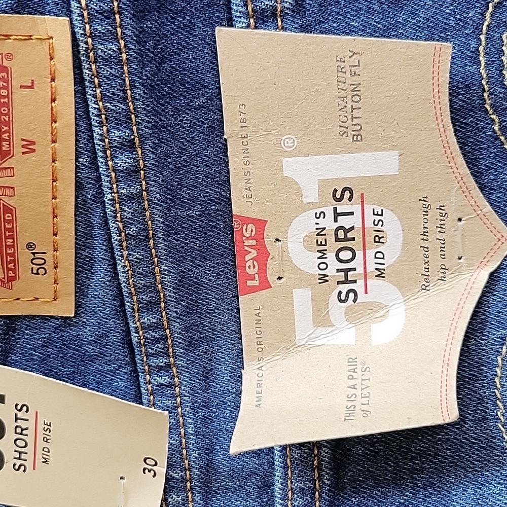 Levi's 501 Mid Rise Button Fly Denim Shorts With A Raw Hem - Picture 10 of 13